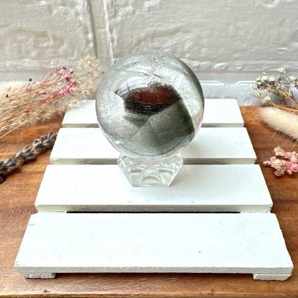 Small Garden Quartz Sphere - Picture 1 of 9